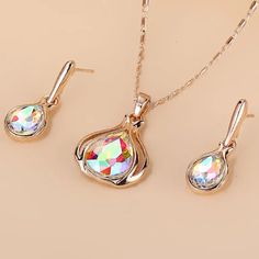 Water Drop Shape Pendant Necklace & Drop Earrings Iridescent Rhinestones Nip Rose Goldtone Makeup Sale, Luxury Necklace, Couple Jewelry, Anklet Bracelet, Anklet Jewelry, Water Drops, Water Drop, Exquisite Jewelry, Gift Accessories