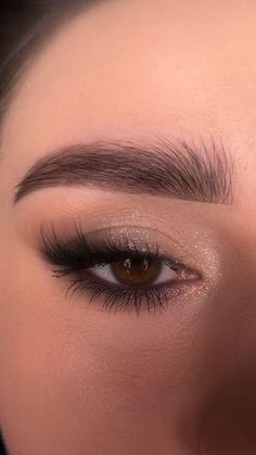 Prom Eyes, Ball Makeup, Glitter Water, Prom Makeup Looks, Make Up Tools, Eye Makeup Pictures