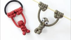 two different types of rope with eyes on them