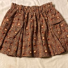 This Skirt Has 2 Cargo Pockets And An Elastic Waistband. 16 Inches Long, 100% Cotton. Casual Patterned Skirt, Patterned Mini Skirt For Spring, Casual Cotton Patterned Skirt, Brown Cotton Skort For Summer, Retro Brown Skort For Spring, Patterned Skirt, Free People Skirt, Women Skirts Midi, Skirt Pattern