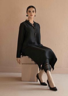 Black Pakistani Suit, Eastern Wear, Designer Party Dresses, Pakistani Dresses Casual, Salwar Kamiz, Casual Wear Dress, Basic Wear, Plain Dress, Simple Pakistani Dresses