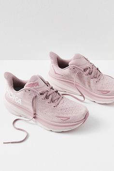 Pink Hoka, Shoe Lookbook, Hoka Shoes Woman, Summer Shoes Sneakers, Cute Running Shoes, School Apparel, Hoka Clifton 9, Nurse Shoes, Clifton 9