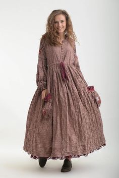 Victorian Era Dresses, Linen Fashion, Vestidos Vintage, Bohemian Clothes, Boho Chic Fashion, Mode Fashion, Kurti Designs