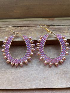 Beaded Teardrop Earrings, Homemade Stuff, Pastel Beads, Rose Gold Beads, Earrings Hoops, Bead Weaving Patterns, Silver Fish, Beaded Hoop Earrings, Beaded Hoops