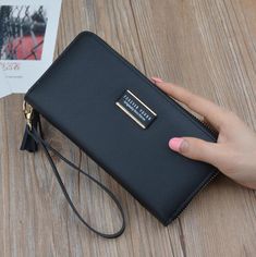 Designer Clutch Wallet Large Capacity Card Holder Money Bag Female Purse Ladies Tassel Wristband Carteira Multifunctional WalletsMaterial : PU LeatherSzie: 19.5cm* 10cm* 2.5cm (7.7" * 3.9" * 1")Color: black, pink, red, dark-pink, blue Jeep Lover, Back To College, Peinados Fáciles Para Cabello Corto, Designer Clutch, Wristlet Purse, Pocket Cards, Money Bag, Stylish Bag, Casual Backpack