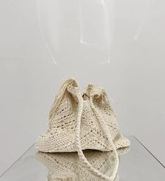 White Tassel Bag Luxury Designer Bags High Quality Sac De Luxe Femme Tote Aesthetic Super Copy Brand Women's Handbags Woman Applicable scenarios: Daily matching colour: Off white dark khaki color hardness: soft material quality: cotton Luggage shape: Bow shaped Opening method: Drawstring Popular elements: Weaving hollowing out tassels style: Urban minimalism update.24.07 White Tassel Bag Luxury Designer Bags High Quality Sac De Luxe Femme Tote Aesthetic Super Copy Brand Women's Handbags Woman Tote Aesthetic, Urban Minimalism, Luxury Designer Bags, Man Weave, White Tassel, Leather Dress Shoes, Tassel Bag, Bag Luxury, Dark Khaki