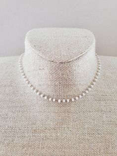 High Quality Handmade! -Real White Crystal Stone Beads -Thin Brass Chain  -18K Gold Plated Clasp  -Adjustable by 2 Inches  Cute Organza Bag Included White Choker Necklace, Obx Beach, Filigree Hoop Earrings, Big Statement Earrings, Sarah Cameron, White Choker, Bead Choker Necklace, Velvet Choker Necklaces, Crystal Choker Necklace