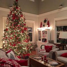 a decorated christmas tree in a living room