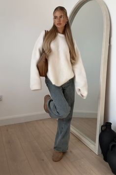 Casual Comfy Winter Outfits, Chic Everyday Outfits, Chill Outfits, Baby Cold, Teen Fashion Outfits, Fitness Inspo, Teen Fashion, Minimalist Fashion, Autumn Winter Fashion