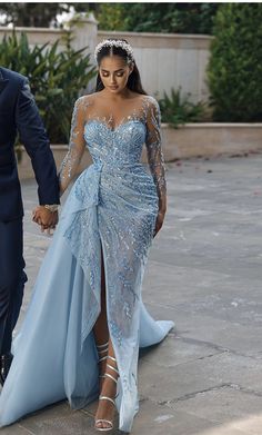 Engagement Dress Black Women, Matric Dance Dresses South Africa, Extravagant Prom Dresses, Dinner Gowns, Classy Gowns, Dinner Dress Classy, Classy Prom Dresses, Fancy Wedding Dresses, Glamour Dress