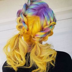 Neon Hair Color, Yellow Hair Color, Trendy We Fryzurach, Gorgeous Braids, Hair Projects, Neon Hair, Yellow Ombre, Silver Hair Color, Hair Creations