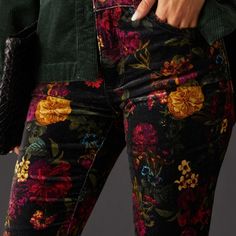 New With Tags Pilcro And The Letterprint By Anthropologie Velvet Floral Skinny Jeans Perfect For Any Occasion. Size 28 P Mint Pants, Sweet Pants, Black Slim Pants, Trouser Pattern, Corduroy Pants Women, Cropped Cargo Pants, Yellow Denim, White Linen Pants, Gardening Outfit