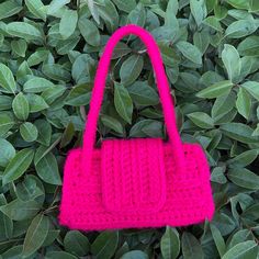 Neon pink shoulder bag, hardened with interfacing and lined on the inside. Trendy Pink Crossbody Baguette Bag, Trendy Pink Crochet Bag With Adjustable Strap, Pink Satchel Baguette Bag With Detachable Strap, Rectangular Single Shoulder Strap Bag, Rectangular Single Shoulder Strap Bag As Fashion Accessory, Pink Bag With Top Carry Handle For Errands, Pink Rectangular Bag With Single Shoulder Strap, Pink Shoulder Bag With Single Strap, Pink Rectangular Box Bag With Top Carry Handle