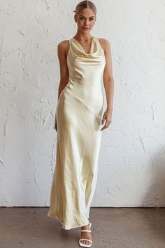 Butter maxi dress Not lined Cowl neck Open back with tie Zipper on the side You'll look like you just stepped straight off the red carpet in our gorgeous Cassiopeia dress. Featuring a cowl neckline and an open, cowl back. It's perfect for a wedding or special birthday celebration. Team it with diamante heels and a clutch for a showstopping look. MODEL INFO Model is wearing size XS Height: 5'8" Bust: 32" Waist: 25" Hips: 35" SIZE INFO Flat garment measurements This was manually measured from the Open Back Maxi Dress, Purple Bridesmaids, Yellow Bridesmaids, Red Bridesmaids, Veil Hairstyles, Cowl Neck Dress, Blue Bridesmaids, Satin Maxi, Iron Material