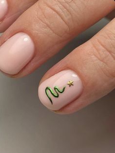 Tree Nail Art, Christmas Tree Nails, Tree Nails, Subtle Nails, Cute Christmas Nails