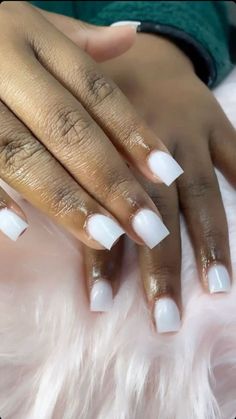 Simple Short Back To School Nails, Short Acrylic Nails No Design, All White Nails Short, Short Nails For Back To School, Nails For Back To School Short, Back To School Nails Black People, Off White Short Nails