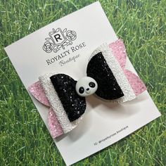 "Panda Bear Glitter Faux Leather Bow with Pink Glitter Canvas Tails and Panda Bear Centerpiece. These sparkly hair bow accessories make a beautiful and fun addition to any Ballerina outfit. The bow clips are perfect for any age and make a wonderful gift for Ballet Recitals, stocking stuffers, birthday, smash cake photo shoots, new babies, special  occasion, party favors and fun everyday wear. Available in 1 size: -Large  4\" Hair Bow, attached to an alligator clip with teeth All items come attac Bear Centerpiece, Ballet Recital, Sparkly Hair, Ballerina Outfit, Panda Baby, Panda Birthday, Pink Panda, Cake Photo, Glitter Canvas