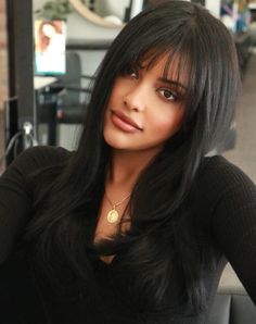 Messy Wavy Hair, Wispy Fringe, Light Bangs, How To Cut Bangs, Bangs With Medium Hair, Fringe Hairstyles, Wispy Bangs