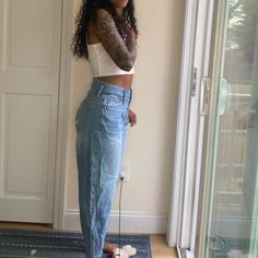 Ballon Style Pants Or Jeans High Waisted Jeans High Waisted, Hollister Jeans, Style Pants, White Cream, High Jeans, Soft Colors, High Waist Jeans, Hollister, Color White