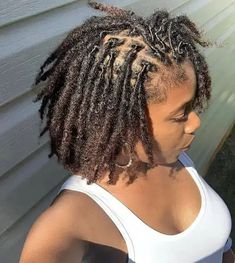 33 Latest Dreadlocks Hairstyles for Women – Svelte Magazine Black Protective Styles, Crochet Twists, Dreadlocks Hairstyles, Short Crochet, Braided Styles, Flat Twist