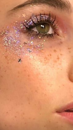 Glitter Makeup Concert, Taylor Swift Face Glitter, Sparkly Face Makeup, Folklore Eye Makeup, Star Around Eye Makeup, Gold Star Eye Makeup, Glitter Star Makeup, Concert Makeup Looks Glitter, Euphoria Makeup Hooded Eyes