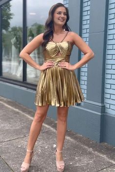 Spaghetti Straps A-Line Halter Neck Short Homecoming Dress – Weitese Dress Dress Quinceanera, Metallic Shorts, Prom Dresses Two Piece, Beaded Prom Dress, Short Homecoming Dress, Piece Prom Dress, Long Prom Dress, Quinceanera Dresses, Homecoming Dress