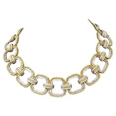 Discover the elegance of our stunning necklace, featuring an impressive 16-inch length and a striking 25mm width. Crafted with precision and marked with BUCCELLATI this exquisite piece showcases the renowned quality of Buccellati craftsmanship. With a total weight of 165.2 grams, this necklace is a true statement of luxury and sophistication. Elevate your jewelry collection with this timeless masterpiece. Vintage Diamond Necklace, Rose Gold Circle, Gold Link Necklace, Gold Circle Necklace, Double Chain Necklace, Double Heart Necklace, Family Jewellery, Gold Long Necklace, Italian Jewelry