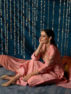 Trendroots offers the best deal for designer, Kashi - Peach Zardosi Embroidered Chanderi Silk Kurta Set (Set of 3) with the highest quality and affordable price. Elegant Pink Palazzo Set With Cutdana Details, Elegant Pink Palazzo Set With Cutdana, Reception Straight Kurta Sets, Straight Kurta Sets For Reception, Transitional Season Pink Palazzo Set For Wedding, Peach Palazzo Set With Resham Embroidery, Transitional Palazzo Set For Reception, Elegant Peach Palazzo Set For Festive Occasions, Elegant Designer Peach Anarkali Set