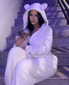 Bunny Aesthetic Outfit, Onesies Aesthetic, Fluffy Winter Outfits, Cute Pyjama Aesthetic, Pajamas Women Aesthetic, Baddie Pajamas, Summer Girly Outfits, Winter Pijama, Pyjama Outfit