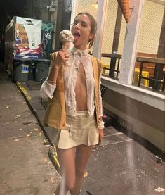 Elisha Herbert, Fest Outfits, How To Pose, Mode Inspiration, Look Fashion, Beach Outfit, Spring Summer Fashion, Aesthetic Clothes