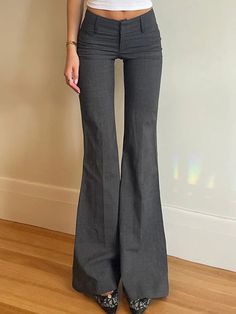 Casual Elegant Style, Jeans Outfit Summer, Streetwear Clothes, Punk Vintage, Crop Top Dress, Suit Pant, Flare Leg Pants, Pop Punk, Mode Vintage