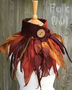 Pinecone Costume, Fall Fairy Costume, Ren Faire Outfits, Pagan Clothing, Botanical Fashion, Ren Faire Costume, Autumn Witch, Fairy Cosplay, Fairy Festival