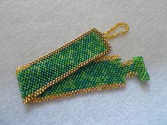 Beaded Toggle Bracelet $15 Glass Bead Bracelet, Beaded Jewelry Designs, Toggle Bracelet, Glass Beaded Bracelets, Gold Glass, Toggle Clasp, Bead Bracelet, Glass Bead, Triangles