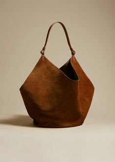 Suede Purse, Suede Handbags, Designer Totes, The Medium, Trending Handbag, Leather Pouch, Medium Bags, Tote Bag Design, Manolo Blahnik