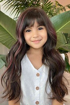 Long Dark Brown Hair with Bangs and Pink Tones for Girls Dark Brown Hair With Bangs, Girls Haircuts With Layers, Girls Hairstyles For School, Brown Hair With Bangs, Magic Ideas, Girl Hair Dos, Bella Hair, How To Cut Bangs, Romantic Hairstyles