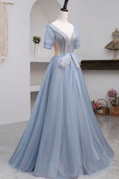 Vestido de graduación de tul de manga corta de manga azul con vestido de noche de línea azul A de cuentas
El vestido de fiesta azul del piso de tul de la manga corta con cuentas es el epítome de la elegancia. Su flujo de silueta de línea A y su encantador tono azul crean un aspecto cautivador. Perfecto para eventos formales y ocasiones especiales, este vestido asegura que hagas una entrada impresionante, dejando una impresión duradera de gracia y estilo.
Silhouette: A-Line
Tela: tul, cuentas
Lon A Line Evening Dress, Floor Length Prom Dresses, Blue Evening Dresses, فستان سهرة, Tulle Prom Dress, Wholesale Dress, Tulle Fabric, Tulle Dress, Blue Shorts