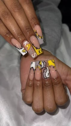 The latest nail style trend to hit Instagram is a creative way to celebrate the season. Users are uploading images of nails painted to look like the knit sweaters that are perfect for this time of the year.  .. Kaw Nails, French Rosa, Nails Painted, Diy Acrylic Nails, Nails Coffin Short