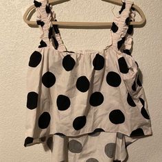 Topshop Polka Dot High Low Sleeveless Crop Top With Ruched Strap Detail. White And Black. Hi-Low Top Brand New, Just Washed, Never Worn. Us Size 8 Polka Dot Tops For Summer Beach Days, Polka Dot Summer Tops For Beach, Polka Dot Tops For Beach In Summer, Sleeveless Polka Dot Summer Tops, Sleeveless Polka Dot Top For Summer, Sleeveless Polka Dot Tops For Vacation, Summer Polka Dot Tops For Beach, Trendy Polka Dot Tops For Summer, Chic Polka Dot Tank Top For Summer