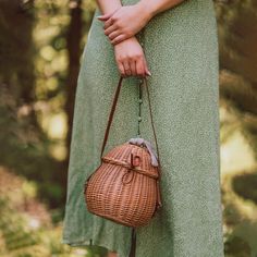 🌼FAST SHIPPING🌼 Cute wicker and leather bag with pear shaped basket 🌼Perfect for summer walks! 🌼  🌼 The purse inside is trimmed with linen soft fabric, the purse closes with a thong, perfectly protects the purse from opening 💛💛 💛💛 Wicker bag-basket is a perfect accessory for spring-summer styling, perfect for every day, looks charming and original which will make you stand out in the crowd and is sure to arouse admiration 💛💛 It will fit necessary items such as phone, smaller wallet, d Bucket Straw Bag For Picnic, Summer Straw Bag With Leather Handles For Picnics, Natural Basket Shoulder Bag For Picnic, Natural Bucket Bag For Picnic, Natural Color Bucket Shoulder Bag For Picnic, Summer Straw Bag With Leather Handles For Picnic, Natural Bucket Shoulder Bag For Picnic, Brown Tote Shoulder Bag For Picnic, Natural Straw Bag With Leather Handles For Picnic