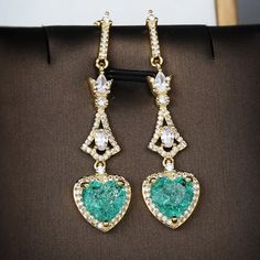 Material 14k Gold Plated Simulated Diamonds. Green Emerald Heart Earrings Retro Earrings, Retro Earring, Emerald Color, Green Gifts, Earrings Unique, Emerald Earrings, Body Chain Jewelry, Style Earrings, Green Crystals