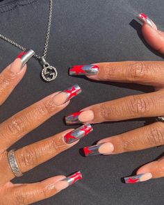 Red And Silver Star Nails, Nails With Red Stars, Red And Chrome Nails, Chrome Nails With Stars, Nail Designs With Chrome, Cool Red Nails, Red Nails With Designs, Red Nails With Stars, Saturn Nails