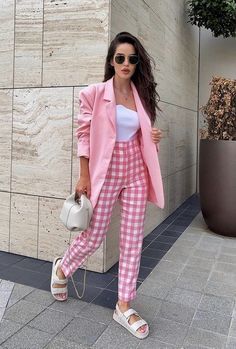 Pink Blazer, Colourful Outfits, Looks Style, Mode Inspiration, Barbie Clothes, Colorful Fashion