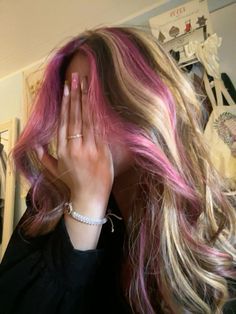 Brown Hair Pink And Blonde Highlights, Hair Color Ideas For Brunettes Color, Brunettes With Pink Highlights, Different Dyed Hair Colors, Highlight Tips Of Hair, Pink Highlights With Brown Hair, Blonde Hair With Pink And Black Streaks, 2020 Hair Trends Colour, Cool Hair Inspo Color