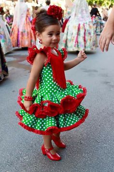 L Flamenco Outfit, Flamenco Spain, Flamenco Fashion, Spanish Girl, Spanish Dance, Spanish Dancer, Flamenco Dancer