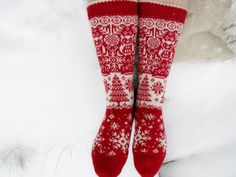 Red Winter Socks As Gift, Red Socks For Winter Gift, Red Socks For Winter Gifts, Red Socks As Winter Gifts, Red Socks, Socks Christmas, Socks Gift, Knitted Socks, Women's Socks