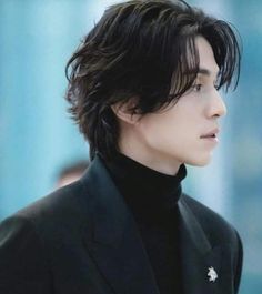 Asian Hairstyles Long Men, Kpop Male Hairstyles Short, Long Asian Hairstyles Men, Men’s Wolfcut Long, Kpop Long Hair Men, Korean Men Long Hairstyle, Long Hair Mens Styles, Mid Length Hair Men Asian, Vietnamese Hairstyles