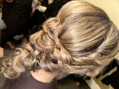 Bridal hairstyle bridesmaid hair style blonder hair styling plait hairstyle bridal plait dyed hairstyle blonde highlights updo hairstyle prom hairstyle Bridal Plait, Hairstyle Blonde Highlights, Blonder Hair, Hairstyle Bridesmaid, Hairstyle Bridal, Hairstyle Blonde, Prom Hairstyle, Plaits Hairstyles