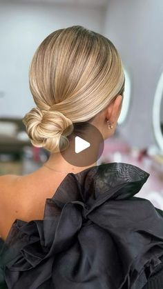 9,726 likes, 80 comments - kudri_nashe_vse on July 21, 2024: "Соберет любой , даже без опыта 🤌🏻 💯". Wedding Hair Up Medium Length, Low Neck Bun Hairstyles, Bridesmaid Hair Bun Classy, Black Tie Women Hair Styles, Classy Up Do Hairstyles, Elegant Evening Hairstyles, Buns Hairstyles For Wedding, Center Part Updo, Different Types Of Buns Hairstyles