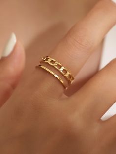 Gold Ring For Index Finger For Women, Simple Gold Accessories, Gold Everyday Rings, Plain Gold Rings, Gold Cuff Ring, Plain Gold Ring, Embellished Fashion, Casual Rings, Body Chains