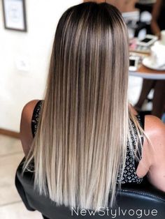 Color Melting Hair, Straight Hair Highlights, Balayage Straight Hair, Ombre Hair Blonde, Haircut Styles, Light Hair Color, Balayage Hair Blonde